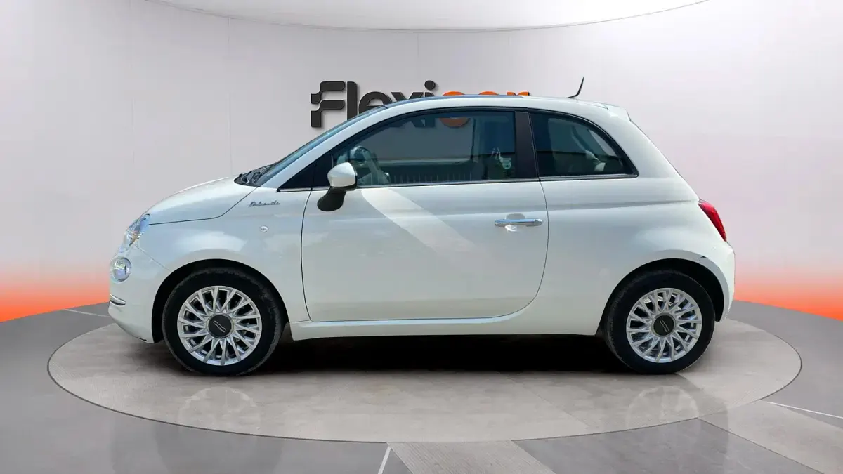Usado Fiat 500 Dolcevita 71 CV (52 kW) 2023 Blanco Berlina