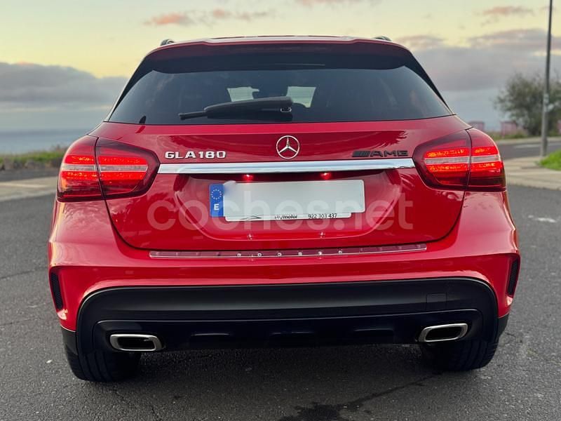 Usado Mercedes GLA180 122 CV (89 kW) 2019 Rojo SUV