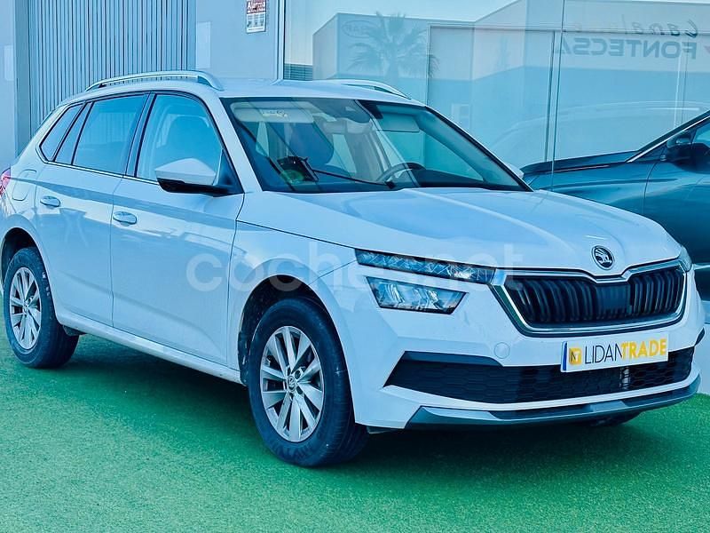 Blanco Usado 2023 Skoda Kamiq Ambition SUV | 18.990 € - Imagen 1/4