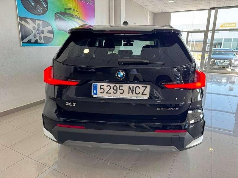 Usado BMW X1 Comfort Edition 163 CV (119 kW) 2025 Negro SUV