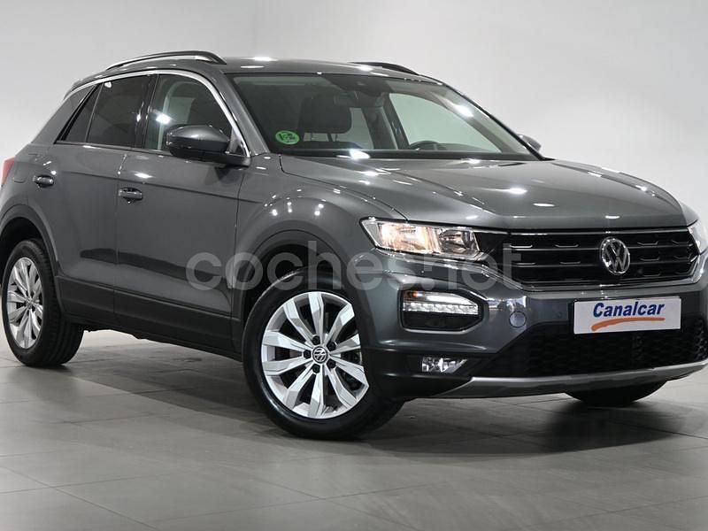 Usado VW T-Roc Advance 115 CV (84 kW) 2018 Gris SUV
