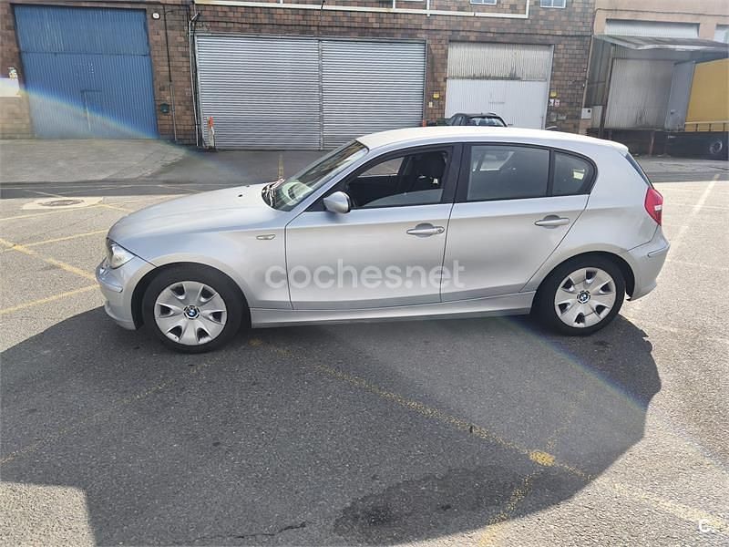 Usado BMW 118 122 CV (89 kW) 2008 Gris / plata Utilitario
