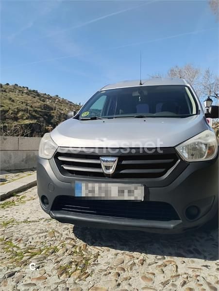 Usado Dacia Dokker Ambiance 75 CV (55 kW) 2014 Gris / plata Monovolumen