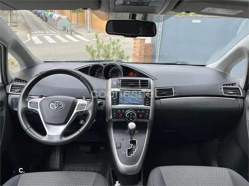 Usado Toyota Verso Advance 150 CV (110 kW) 2014 Blanco Monovolumen