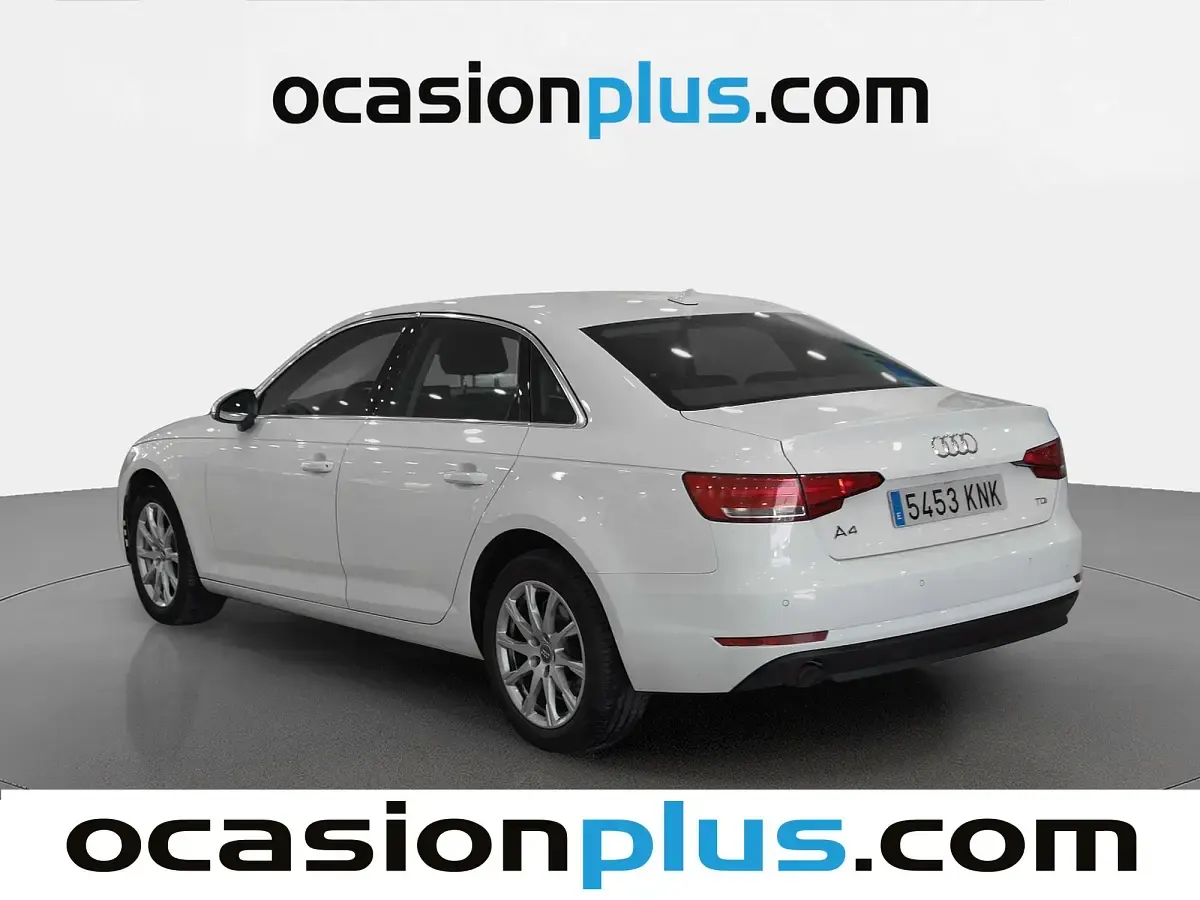 Usado Audi A4 Advanced 150 CV (110 kW) 2018 Blanco Berlina