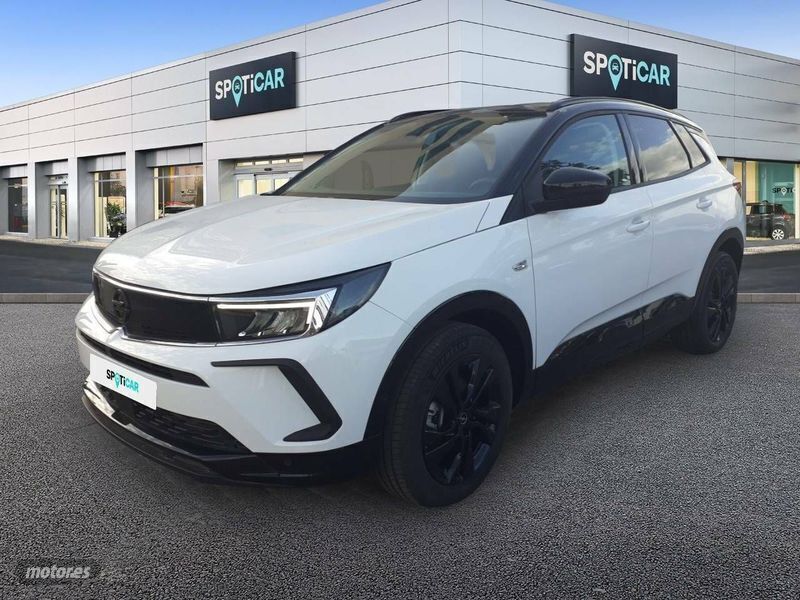 Blanco Usado 2022 Opel Grandland X GS Line SUV | 31.990 € - Imagen 1/4