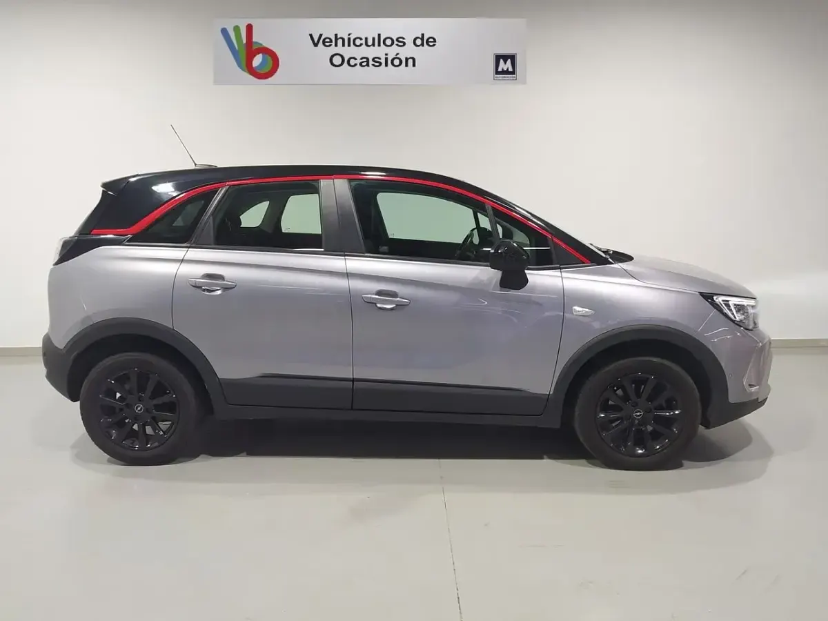 Usado Opel Crossland GS Line 110 CV (80 kW) 2021 Gris SUV