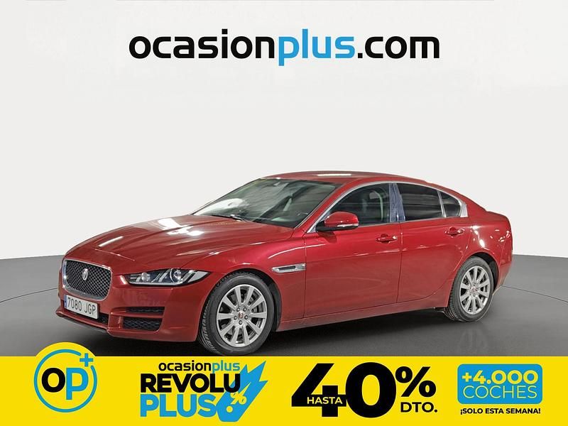 Usado Jaguar XE Pure 180 CV (132 kW) 2015 Rojo Berlina