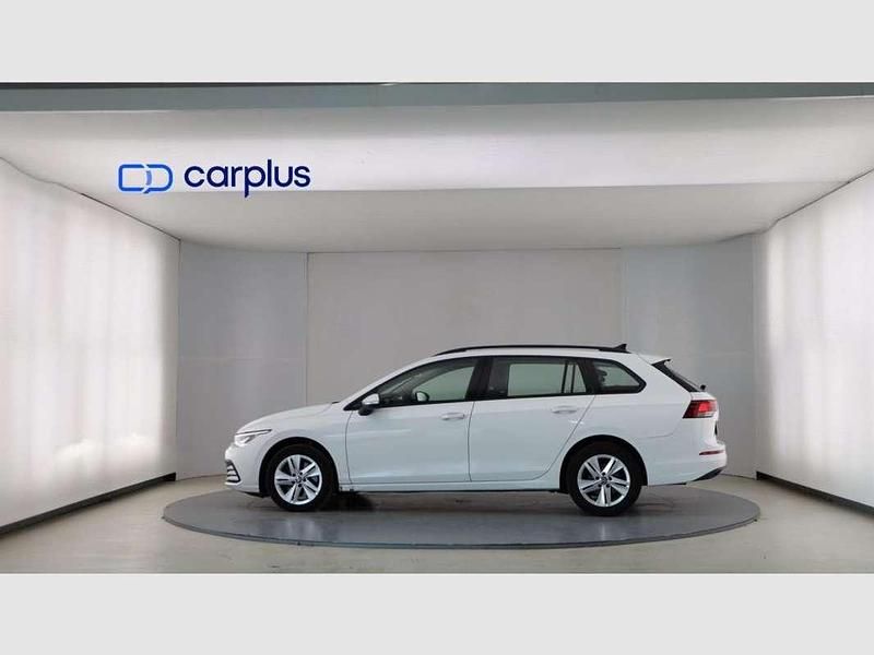 Usado VW Golf VIII 116 CV (85 kW) 2022 Blanco Familiar