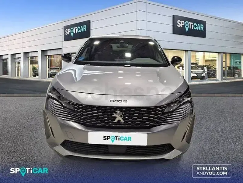 Usado Peugeot 3008 Allure 180 CV (132 kW) 2024 Gris / plata SUV
