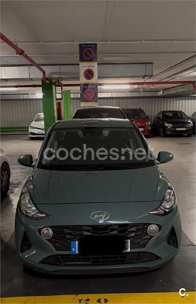 Usado Hyundai i10 67 CV (49 kW) 2022 Verde Utilitario