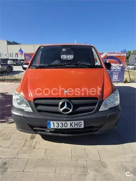 Usado Mercedes Vito Marco Polo 88 CV (64 kW) 2014 Rojo Van