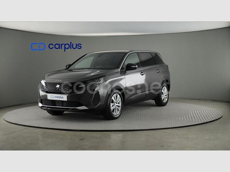 Gris platinium (metalizado) Usado 2023 Peugeot 5008 Active Monovolumen | 22.690 € (Un poco caro) - Imagen 1/4