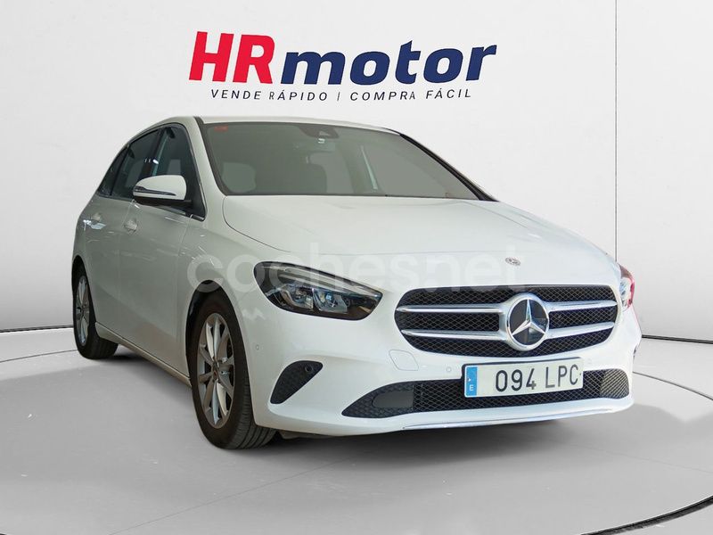Gris / plata Usado 2021 Mercedes B180 Monovolumen | 25.940 € (Precio justo) - Imagen 1/4