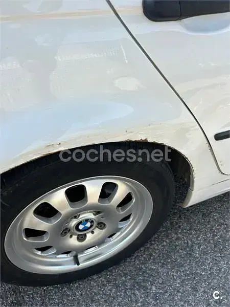 Usado BMW 320 136 CV (100 kW) 2001 Blanco Berlina
