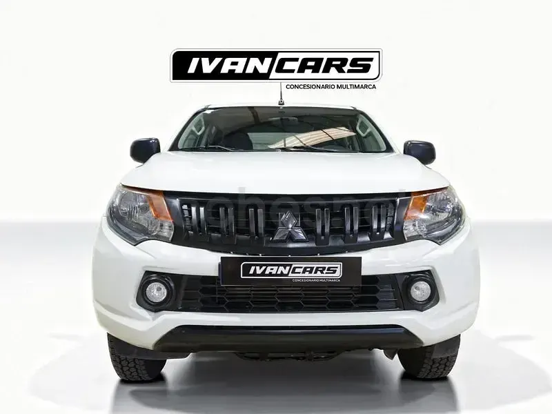 Usado Mitsubishi L200 154 CV (113 kW) 2018 Blanco Pickup/Camioneta