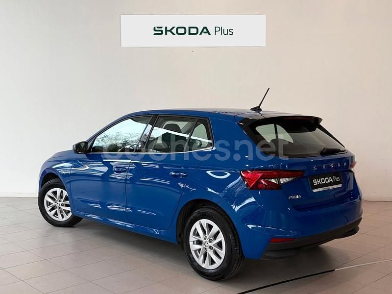 Usado Skoda Fabia Ambition 80 CV (58 kW) 2024 Azul Utilitario