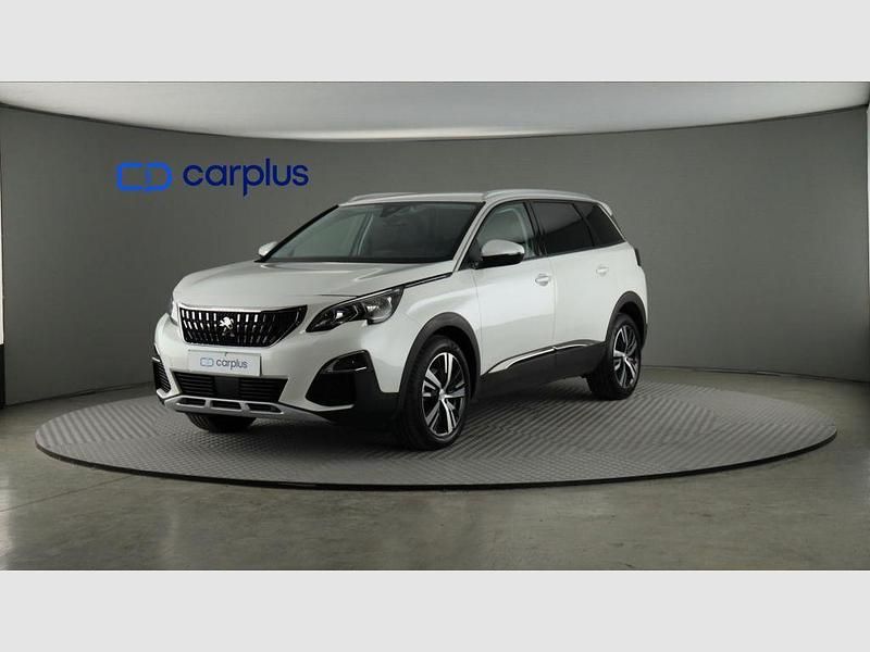 Blanco banquise (opaco) Usado 2020 Peugeot 5008 Allure SUV | 20.490 € (Un poco caro) - Imagen 1/4