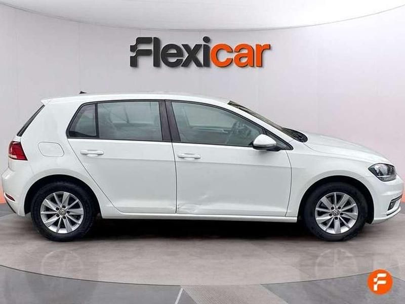 Usado VW Golf VII Advance 116 CV (85 kW) 2019 Blanco Utilitario