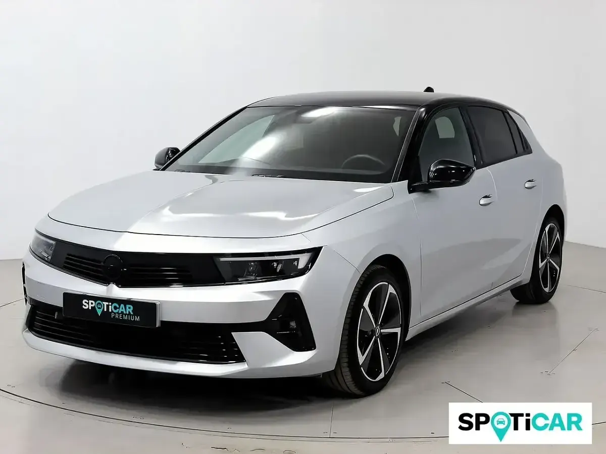 Usado Opel Astra 131 CV (96 kW) 2024 Gris Berlina