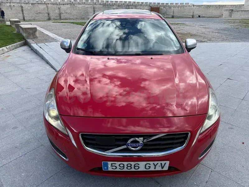 Usado Volvo V60 Summum 304 CV (223 kW) 2010 Rojo Familiar