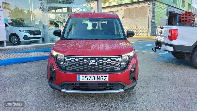 Usado Ford Tourneo Courier Active 100 kW (136 CV) 2025 Rojo Monovolumen