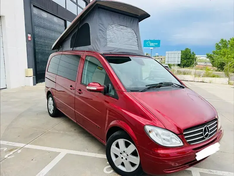 Usado Mercedes Viano 150 CV (110 kW) 2004 Granate Monovolumen
