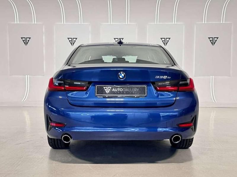 Usado BMW 330e Advantage 292 CV (214 kW) 2021 Azul Berlina