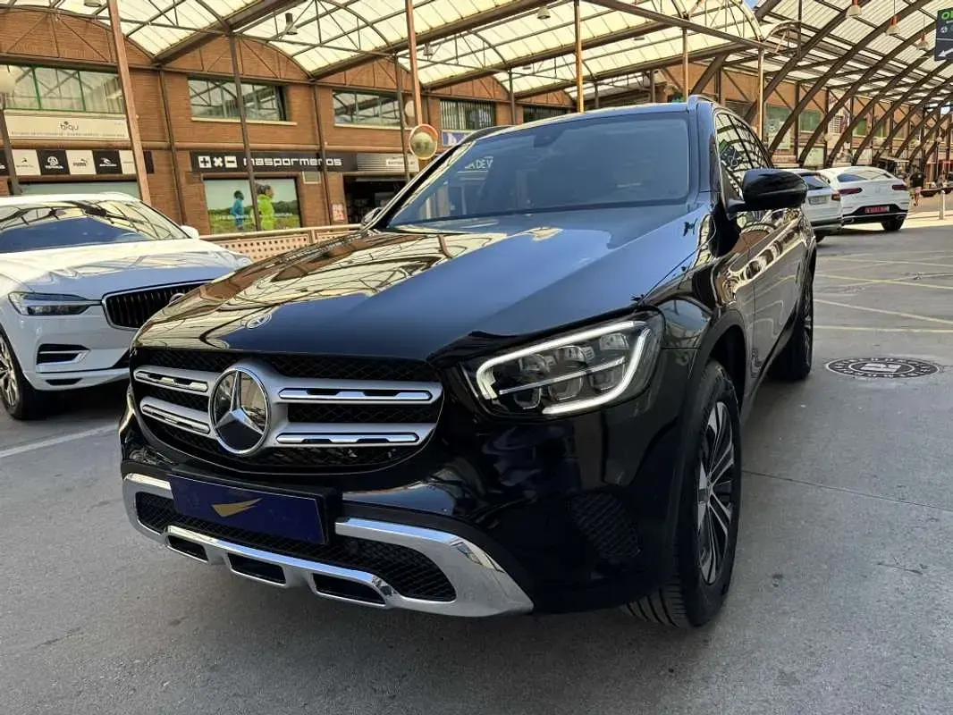 Usado Mercedes GLC300 321 CV (236 kW) 2022 Negro SUV