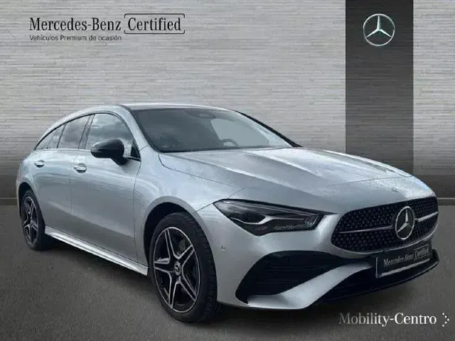 Usado Mercedes CLA250e 218 CV (160 kW) 2025 Plata hightech Coupe