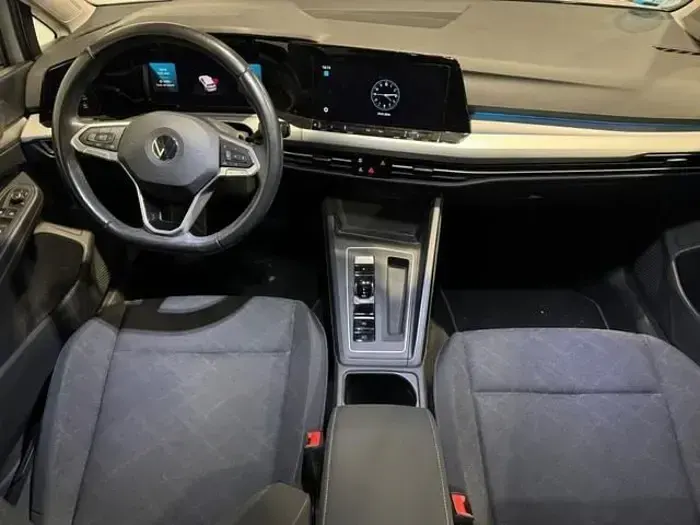 Usado VW Golf VIII Life 110 CV (80 kW) 2023 Blanco Berlina