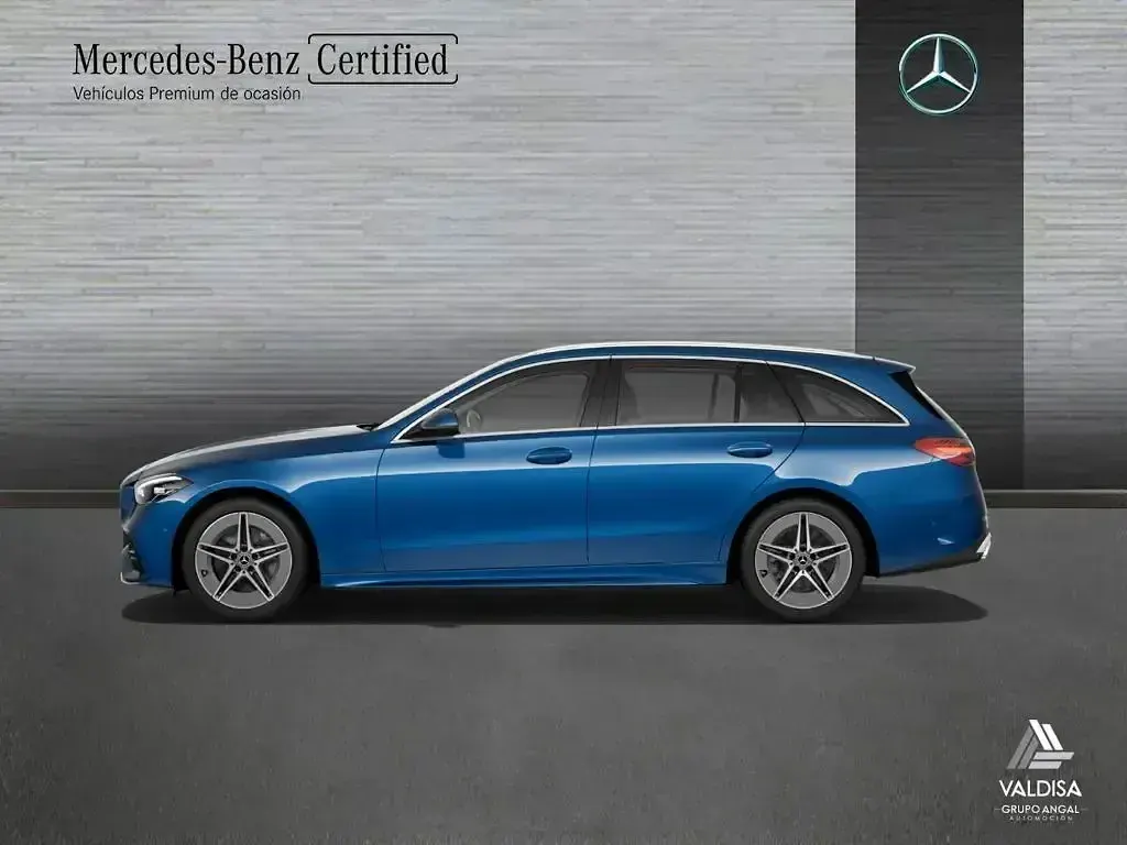 Usado Mercedes C220 AMG line 200 CV (147 kW) 2024 Azul Familiar