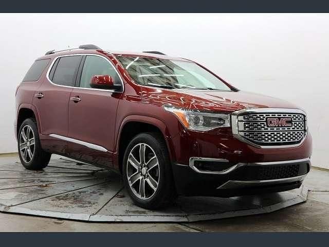 Usado GMC Acadia 310 CV (228 kW) 2019 Rojo SUV