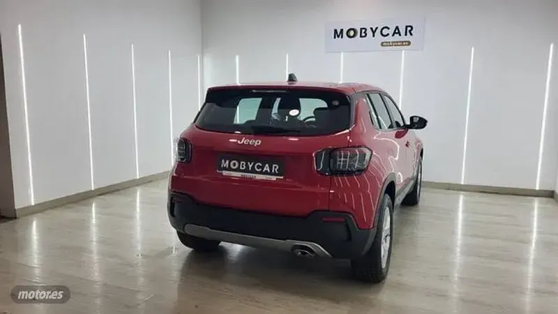 Usado Jeep Avenger Altitude 100 CV (73 kW) 2023 Rojo SUV