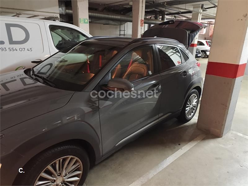 Usado Hyundai Kona 120 CV (88 kW) 2018 Gris / plata SUV