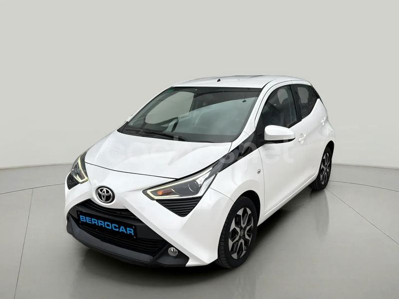 Blanco Usado 2019 Toyota Aygo X-play Utilitario | 11.850 € (Precio justo) - Imagen 1/4
