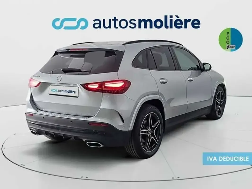 Usado Mercedes GLA200 163 CV (119 kW) 2025 Gris plata SUV