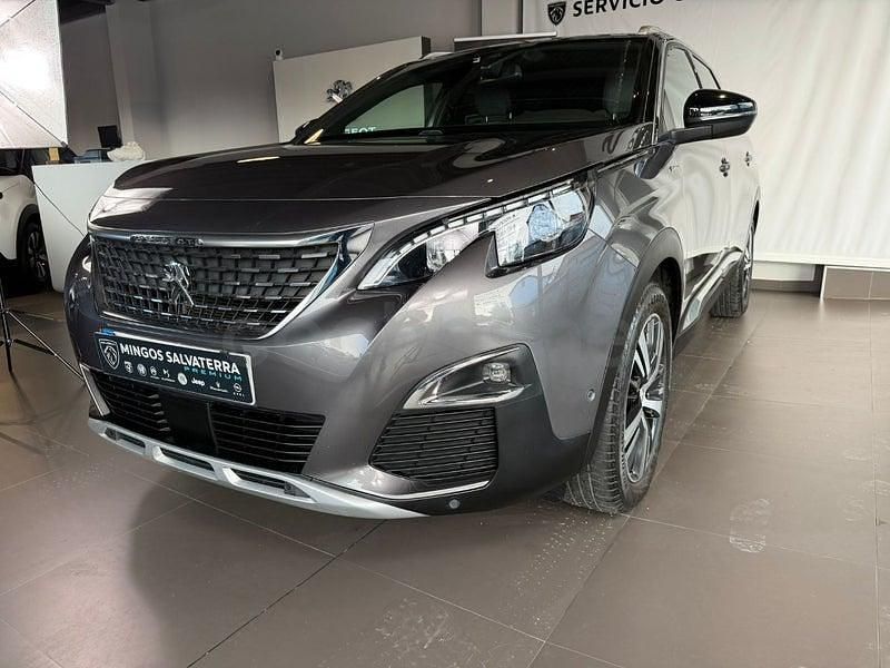 Usado Peugeot 5008 GT-line 130 CV (95 kW) 2017 Gris / plata SUV