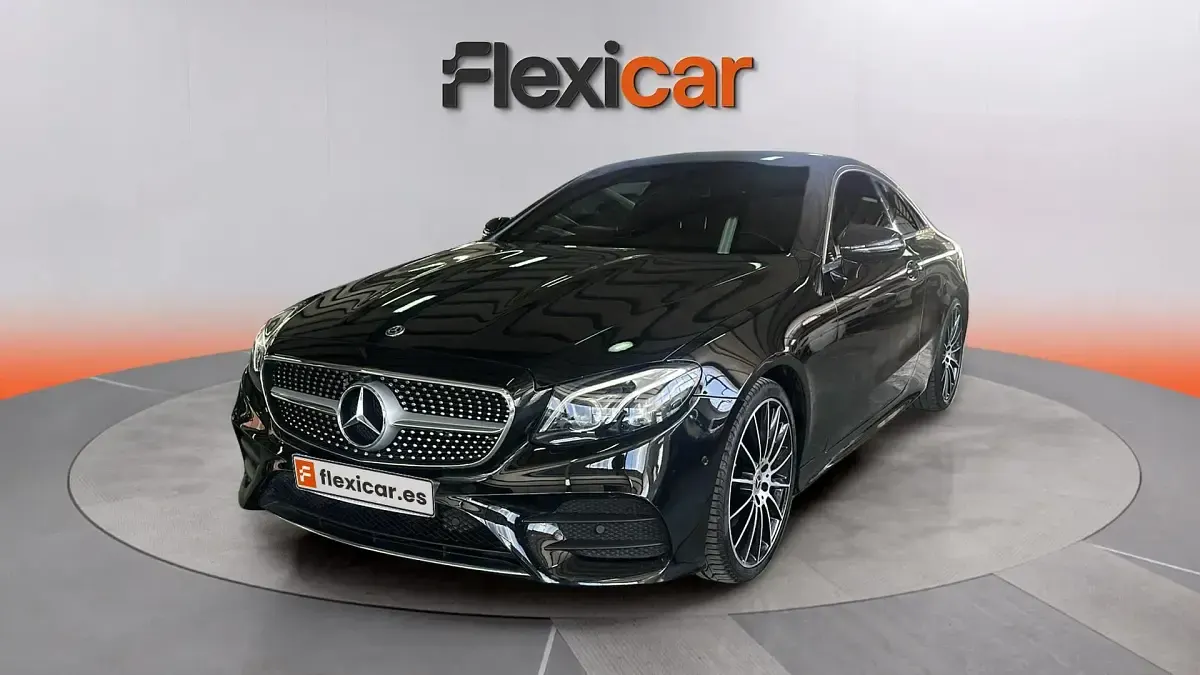 Usado Mercedes E220 194 CV (142 kW) 2019 Negro Coupe