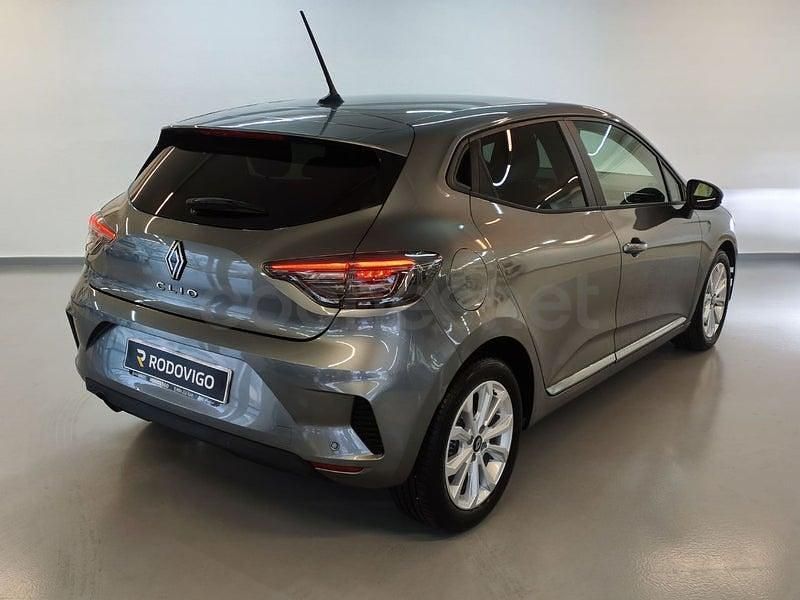 Usado Renault Clio V Evolution 90 CV (66 kW) 2024 Gris / plata Berlina