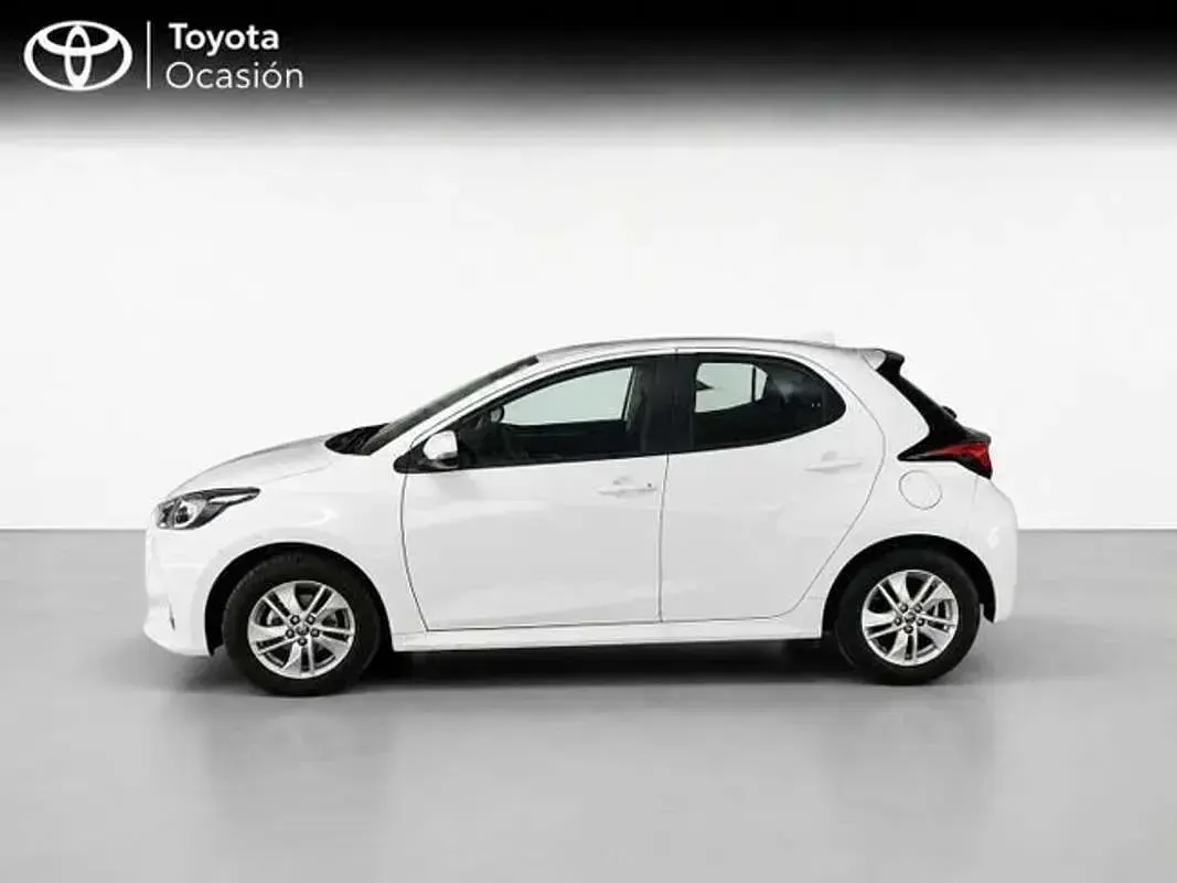 Usado Toyota Yaris Edition 125 CV (91 kW) 2023 Blanco Utilitario
