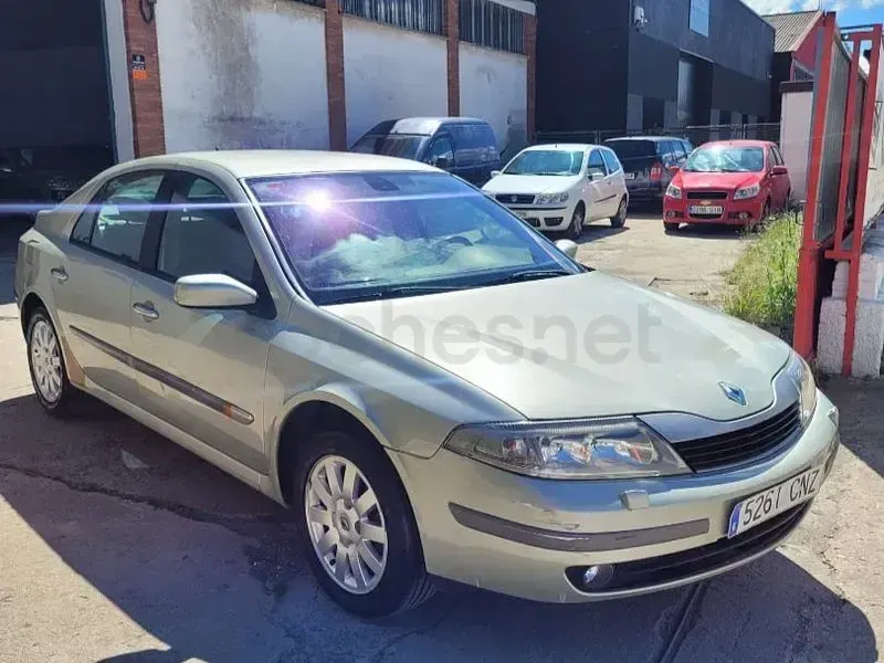 Begagnad Renault Laguna II Dynamique 120 HK (88 kW) 2005 Beige Sedan
