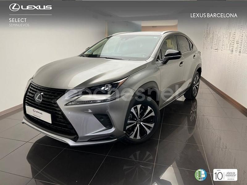Gris / plata Usado 2021 Lexus NX300h SUV | 36.900 € (Precio justo) - Imagen 1/4