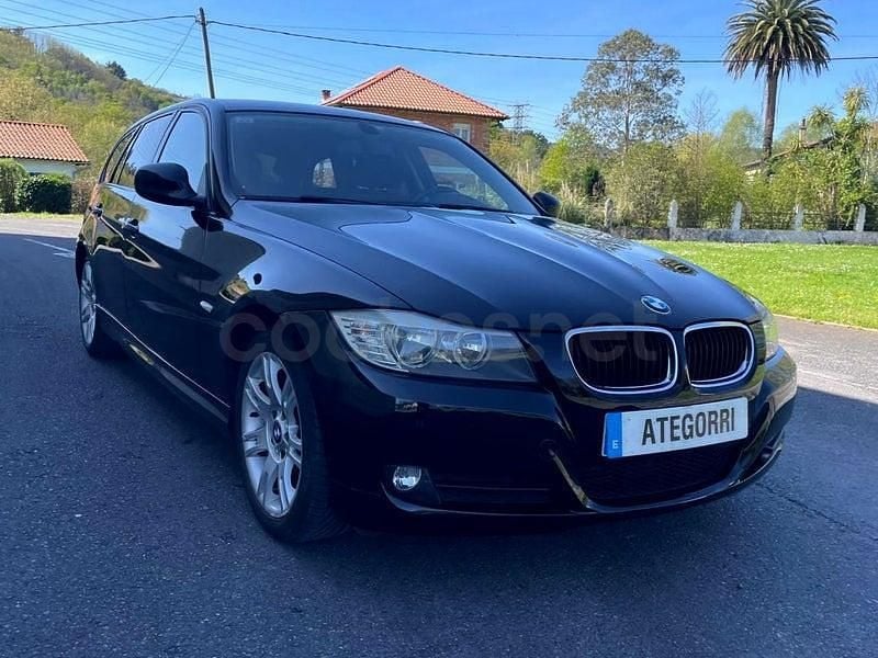 Usado BMW 318 143 CV (105 kW) 2012 Negro Familiar
