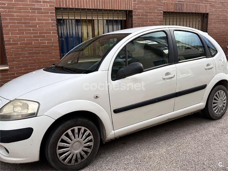 Usado Citroën C3 Furio 75 CV (55 kW) 2005 Blanco Berlina