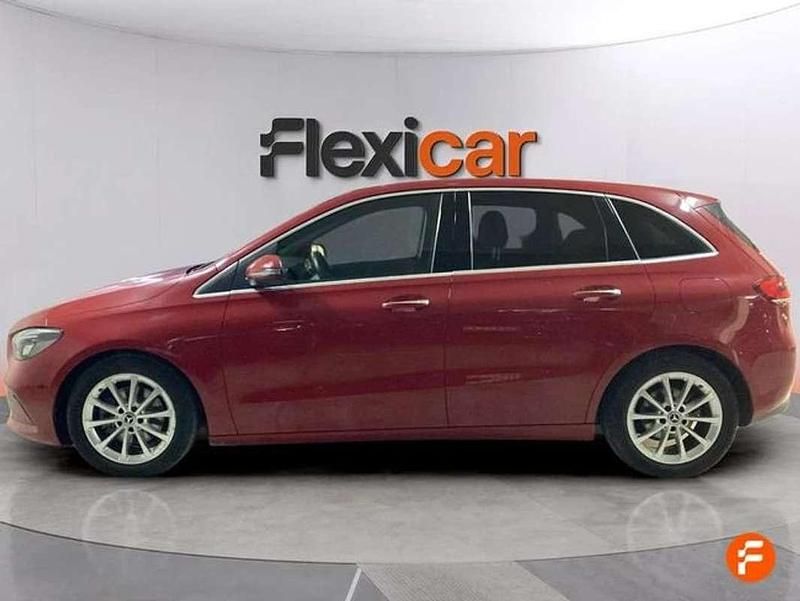 Usado Mercedes B200 150 CV (110 kW) 2019 Rojo Monovolumen