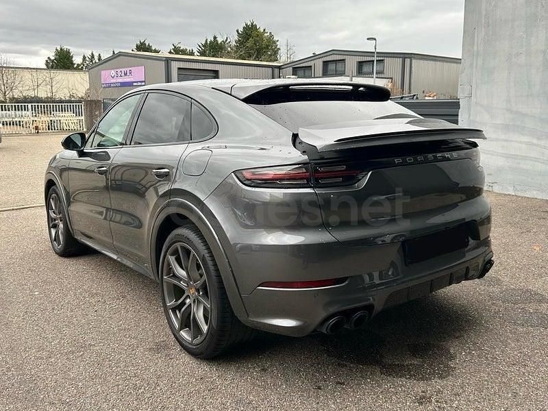 Usado Porsche Cayenne 462 CV (339 kW) 2020 Gris / plata SUV