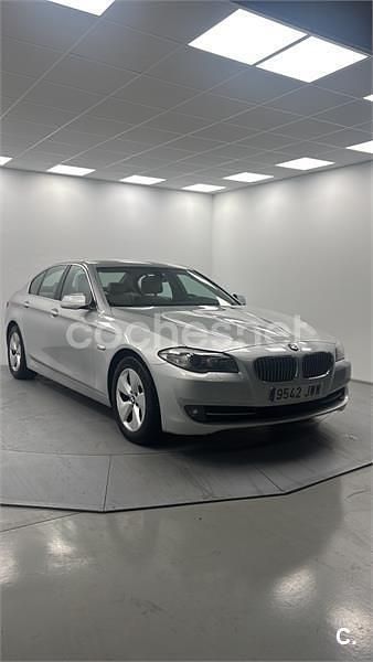 Gris / plata Usado 2012 BMW 520 Efficient Dynamics Berlina | 13.500 € (Precio justo) - Imagen 1/4
