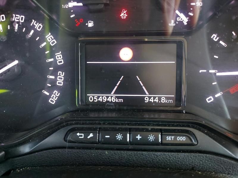 Usado Citroën Berlingo Live 100 CV (73 kW) 2023 Blanco Monovolumen