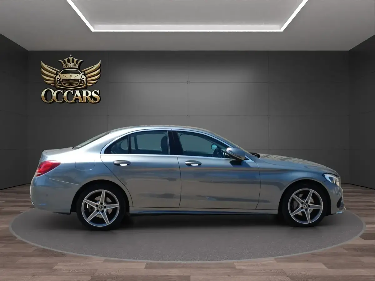 Usado Mercedes C220 AMG 170 CV (125 kW) 2018 Berlina